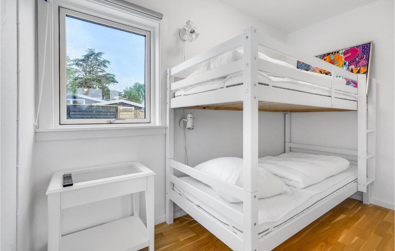 2 Bedroom Stunning Home In Strøby Ladeplads Eksteriør billede