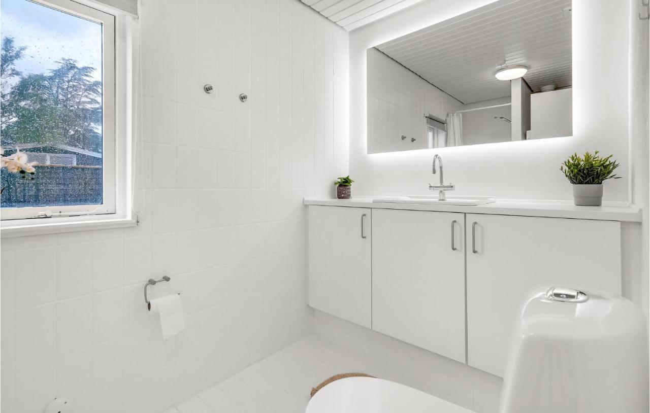 2 Bedroom Stunning Home In Strøby Ladeplads Eksteriør billede